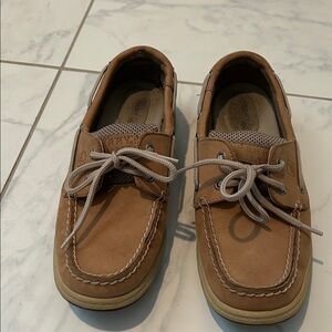 Sperry women’s Tan Boat Shoes